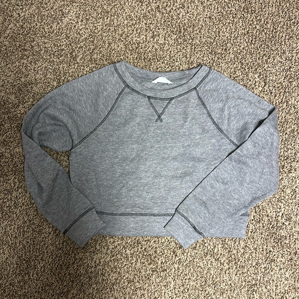 Women’s medium grey cropped sweatshirt